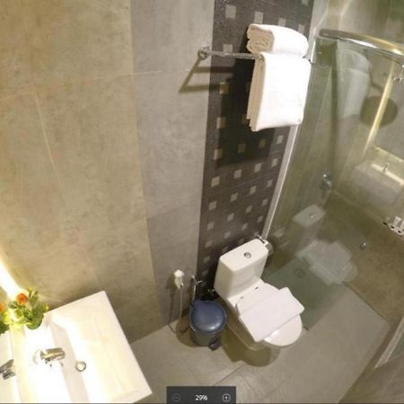 Biz Boulevard Hotel Manado Dış mekan fotoğraf