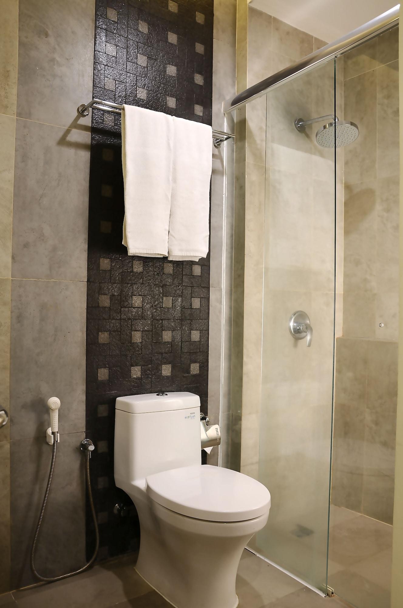 Biz Boulevard Hotel Manado Dış mekan fotoğraf