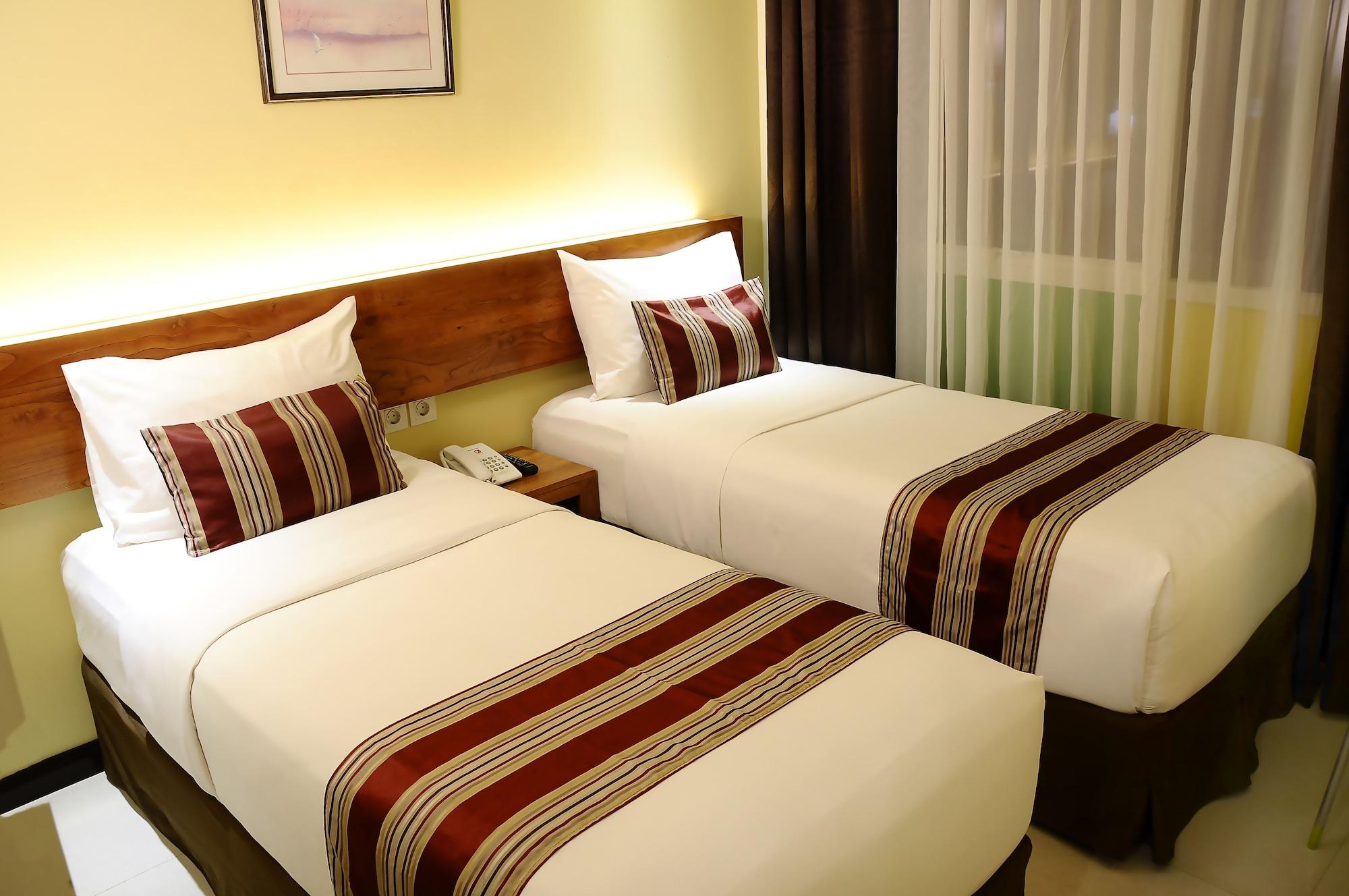 Biz Boulevard Hotel Manado Dış mekan fotoğraf