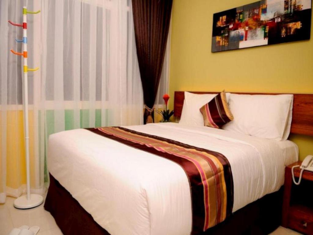 Biz Boulevard Hotel Manado Dış mekan fotoğraf