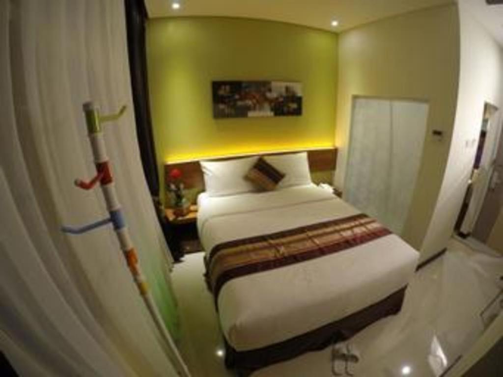 Biz Boulevard Hotel Manado Dış mekan fotoğraf